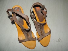 Sandales cuirs hugo d'occasion  Lunel