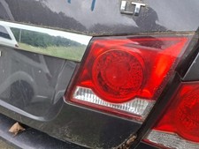 Conjunto de lanterna traseira esquerda usado serve: 2015 Chevrolet Cruze tampa montada grau esquerdo comprar usado Conjunto de lanterna traseira esquerda usado serve: 2015 Chevrolet Cruze tampa montada grau esquerdo comprar usado  Enviando para Brazil