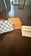 Portafoglio louis vuitton usato  Spedire a Italy