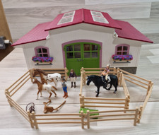 Schleich horse stable for sale  GRIMSBY