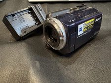 Filmadora Digital Sony Handycam DCR-SR47 60GB 60x Zoom Óptico Azul Carl Zeiss HDD comprar usado  Enviando para Brazil