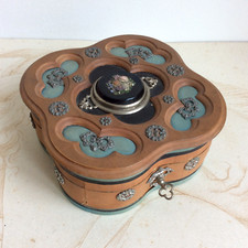 Antique chocolate box d'occasion  Expédié en Belgium