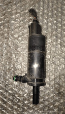 3b7955681 pompa tergiproiettor usato  Italia