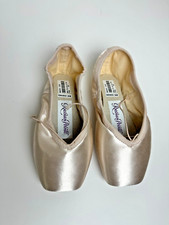 Russian pointe brava for sale  Claremont