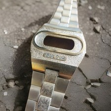 Bulova led gold usato  Terni