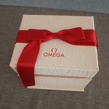 Omega scatola elegante usato  Roma