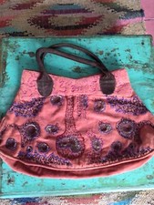 Sac velours brodé d'occasion  Paris XIII