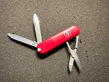 Victorinox classic rot gebraucht kaufen  Hannover