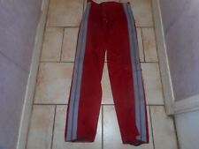 Ancien pantalon rouge d'occasion  Chef-Boutonne