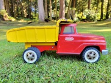 Caminhão basculante Tonka (EUA) vintage 1960 aço prensado vermelho amarelo comprar usado  Enviando para Brazil