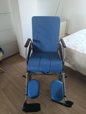 Carrozzina per disabili usato  Perugia