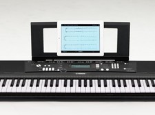 Tastiera musicale yamaha usato  Brindisi