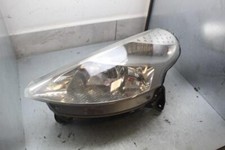 Faro anteriore sinistro usato  Italia