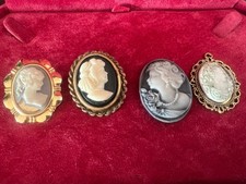 Cammei italiani collana usato  Roma