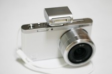 Usado, Mini câmera Samsung NX com lente NX-M 9-27mm F3.5-5.6 ED OIS comprar usado  Enviando para Brazil