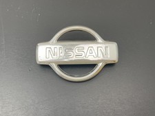 1998 1999 2000 Nissan Frontier emblema grade dianteira cromada fabricante de equipamento original #fg111 comprar usado  Enviando para Brazil