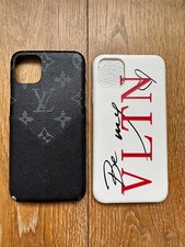Pacote com 2 capas de couro sintético e silicone designer de moda iPhone 11 branca e preta comprar usado  Enviando para Brazil