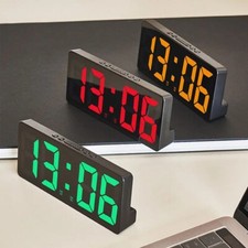 Led clock colourful d'occasion  Expédié en Belgium