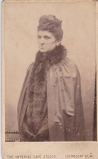 FOTO CDV. LADY WEAR CAPA APARADA DE PELE, FOTO DE TRÁS, IMPERIAL CAFÉ STUDIO, comprar usado  Enviando para Brazil