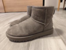 Ugg classic mini usato  Zane