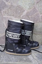 Moon boot taglia usato  Solbiate Olona