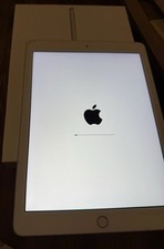 Apple ipad 5th for sale  Windermere