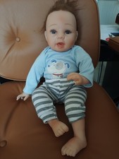 Joli bebe poupee d'occasion  Mérignac
