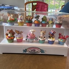 Hallmark keepsake cupcakes for sale  Venetia
