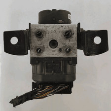 Q0006648v004000000 pompa abs usato Q0006648v004000000 pompa abs usato  Italia