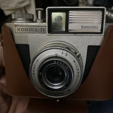 Macchina fotografica koroll usato  Imperia