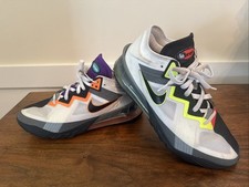 Lebron low greedy for sale  Herndon