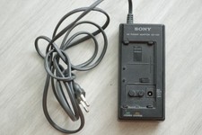 Chargeur sony v30 d'occasion  Choisy-le-Roi