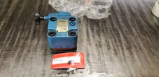 Usado, NOVA válvula de alívio Vickers 1A506-0071 1500-3000 PSI.  lote #2 prateleira azul e5 comprar usado  Enviando para Brazil