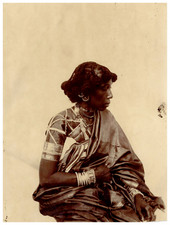 Madagascar femme malgache d'occasion  Pagny-sur-Moselle