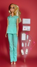 Poupée barbie tenue d'occasion  Baziège