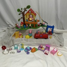 Peppa Pig Treehouse George's Fort Zestaw zawiera 22 figurki, samochód, akcesoria na sprzedaż  Wysyłka do Poland