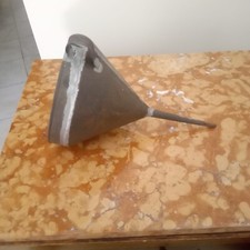 Antico imbuto ferro usato Antico imbuto ferro usato  Acireale