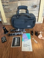 Clarinete de madeira vintage Yamaha 34 com estojo e acessórios - peças quebradas ou reparo comprar usado Clarinete de madeira vintage Yamaha 34 com estojo e acessórios - peças quebradas ou reparo comprar usado  Enviando para Brazil