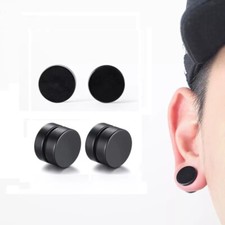 0recchini magnetici unisex usato  Paderno Ponchielli
