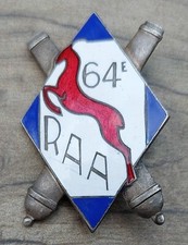Insigne 64ème régiment d'occasion  Rueil-Malmaison