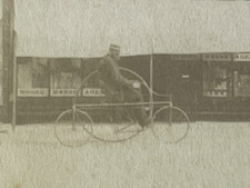 ANTIGO? FOTOGRAFIA DE ALBUMINA TRICICLO SENDO CICLADO - SOUTHWOLD SUFFOLK c1870s comprar usado  Enviando para Brazil