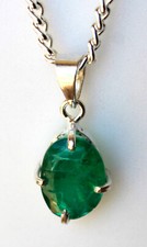 Emeraude verte pendentif d'occasion  Villars-les-Dombes