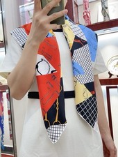 Hermès carré twill d'occasion  Expédié en Belgium