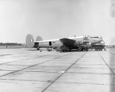 210 Sqn, Shackleton MR.2, WL747 'X' em Wattisham, 1967 - Original Grande P&B neg comprar usado  Enviando para Brazil