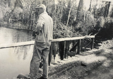 1950s man walking d'occasion  Expédié en Belgium