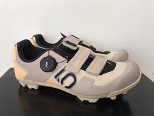 Size womens adidas d'occasion  Expédié en Belgium