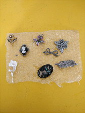 Vintage brooches job for sale  LANCING