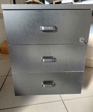 Cassettiera nera con usato  Meran