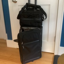 Tumi alpha expandable for sale  Cambridge