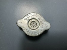 Tappo radiatore ktm usato  Nerviano